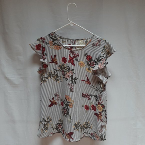 Ruffle sleeve Top/blouse - Picture 1 of 9